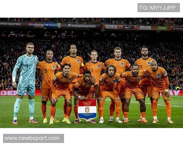 四名英超球员齐发力荷兰队历史首次同场破门创佳绩