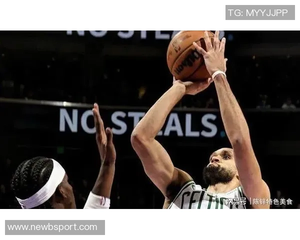 德里克怀特状态起伏16投6中三分球表现不佳但仍贡献16分5助攻2盖帽