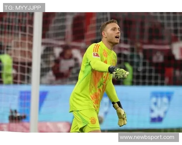 法尔克透露拜仁为门将佩雷茨寻求新租借球队南安普顿表现出浓厚兴趣 法尔克透露拜仁为门将佩雷茨寻求新租借球队南安普顿表现出浓厚兴趣