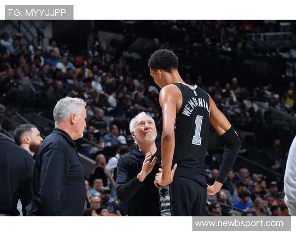 失误成败关键马刺下半场频频失误对比太阳全场表现显著不同 失误成败关键马刺下半场频频失误对比太阳全场表现显著不同